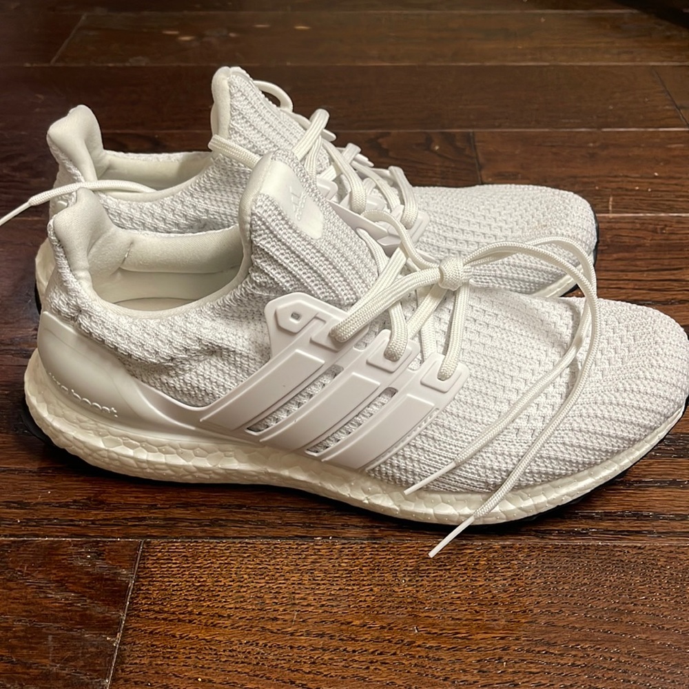 Adidas Ultraboost 4.0